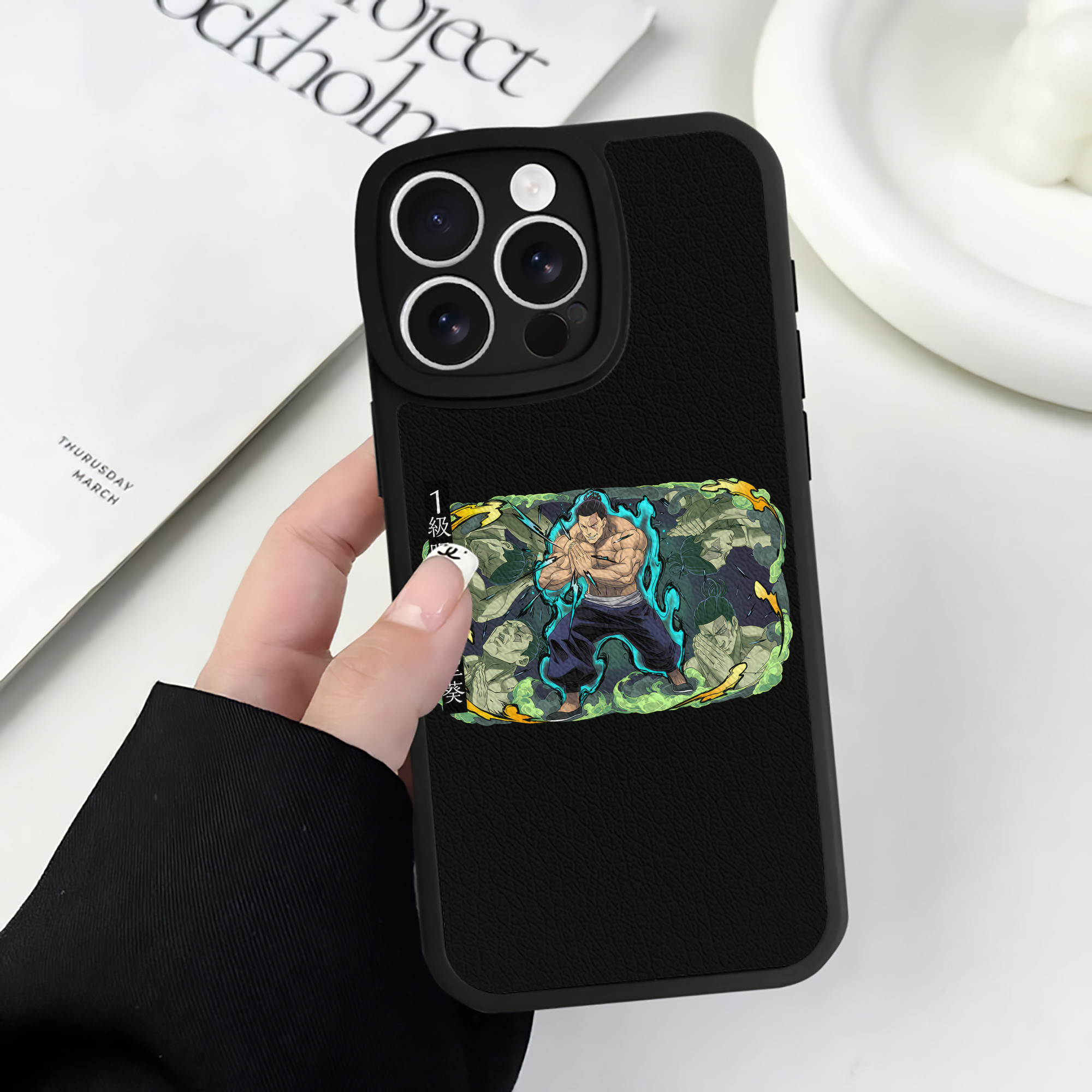 （画像用） 呪術廻戦 Jujutsu Kaisen 【iPhone 16シリーズ対応】シリコンスマホケース（レザー調） 材質：シリコン